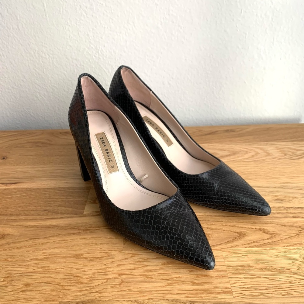 Zara Basic Leather Heels